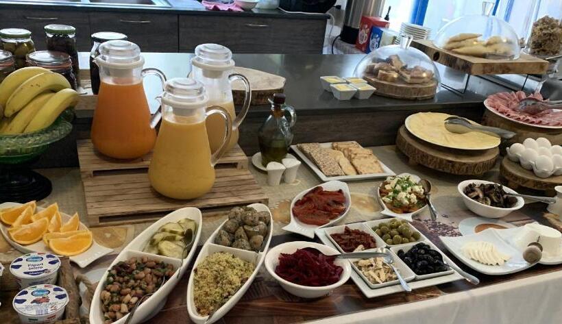 تختخواب و صبحانه Fiftyfour West Boutique Living