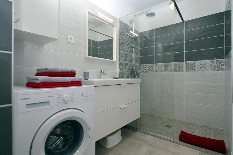 민박 Sous Les Pins Gîtes Et Chambres D Hôtes