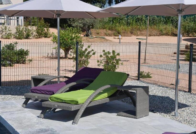 민박 Sous Les Pins Gîtes Et Chambres D Hôtes