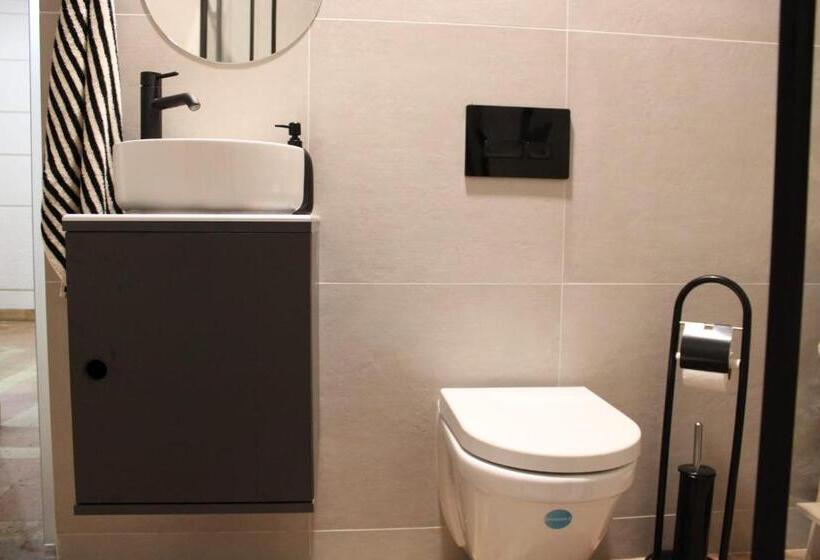 Garden Center Apartment