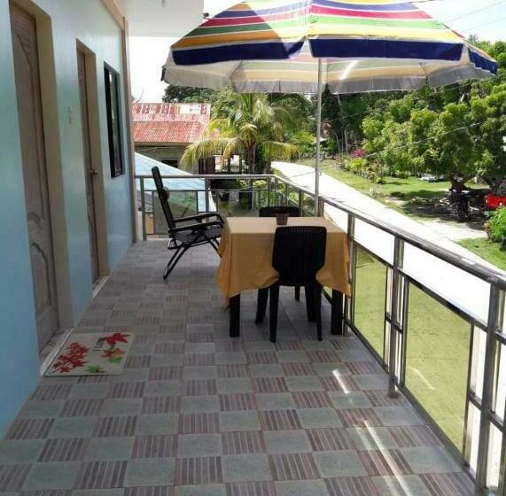 Gialyn S Bed And Breakfast