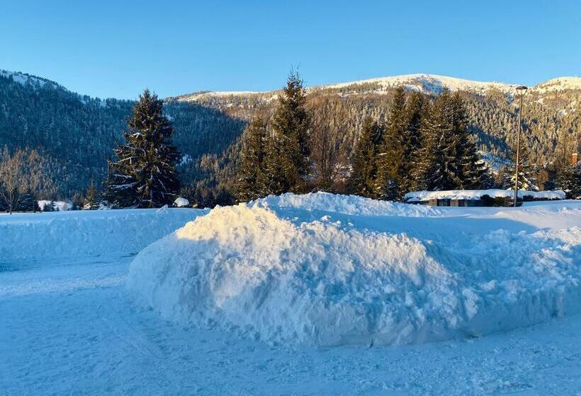 Hillhome Apartment & Sauna