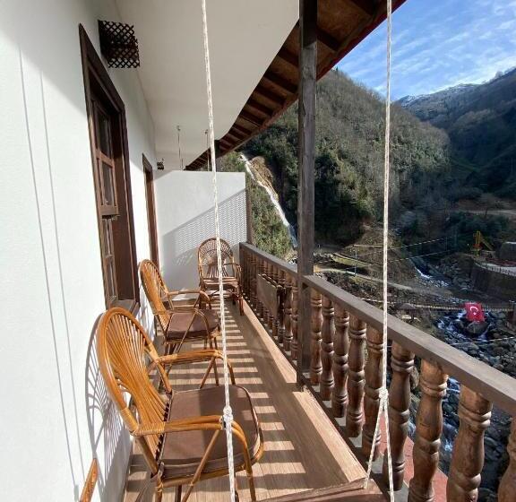 هتل Şelale Konak Çavuş'un Yeri