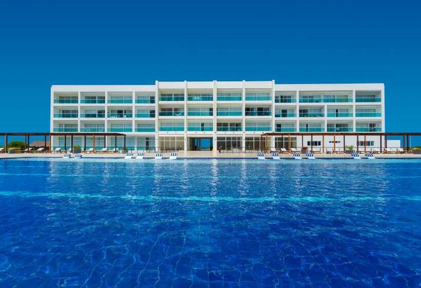 فندق Marina Puerto Velero