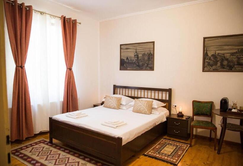 Joseph Hayn Apartments