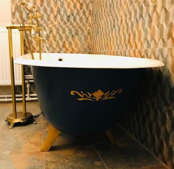 Joseph Hayn Apartments