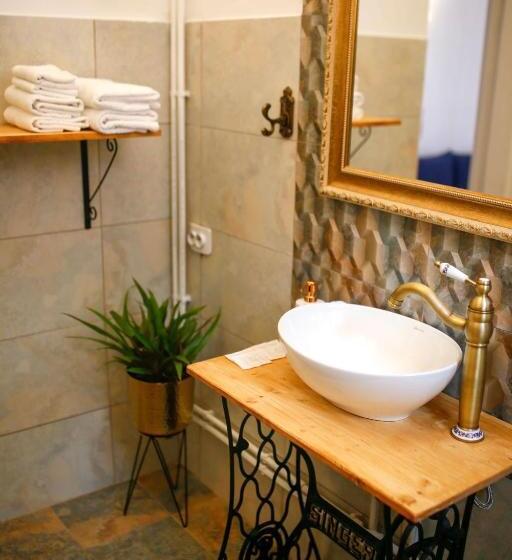 Joseph Hayn Apartments