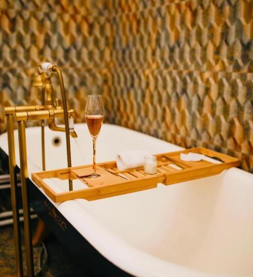 Joseph Hayn Apartments