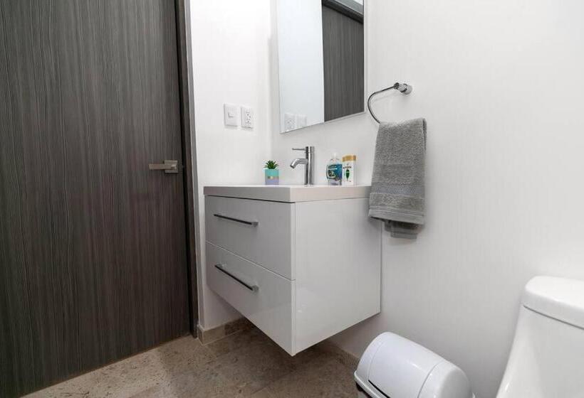 Luxury Apartment In Front Of Acapulco Beach