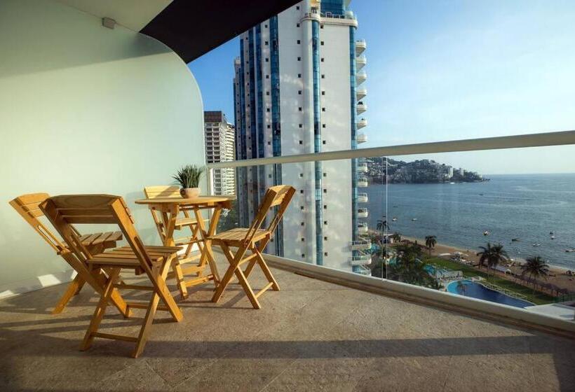 Luxury Apartment In Front Of Acapulco Beach