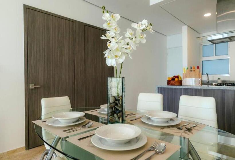 Luxury Apartment In Front Of Acapulco Beach