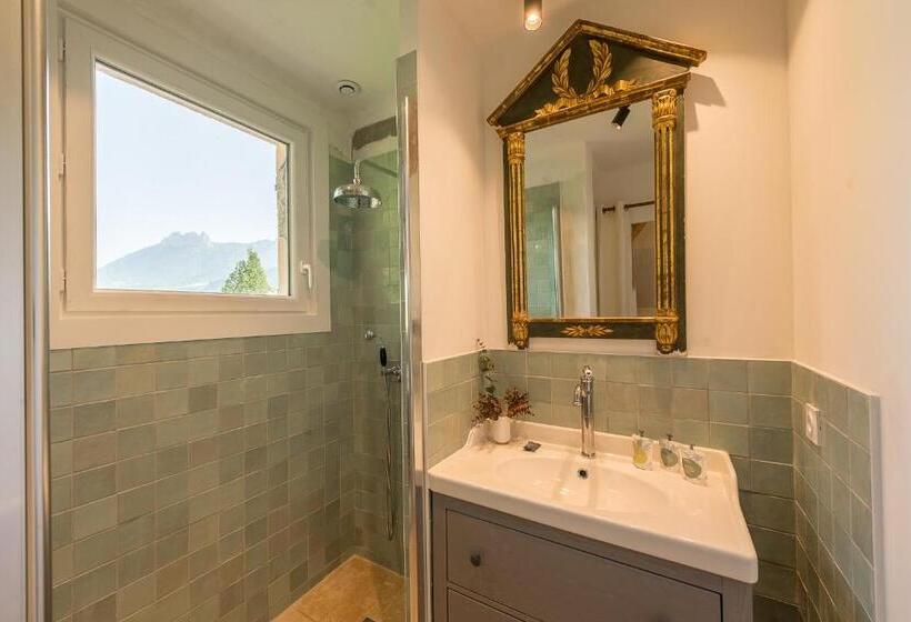Luxury Villa Pernette, Vue Lac Et Plage Privee Lla Selections By Locationlacannecy