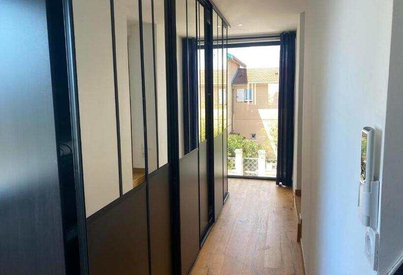 Maison Lyon 8 Jardin Parking Studio Indépendant Sur Demande