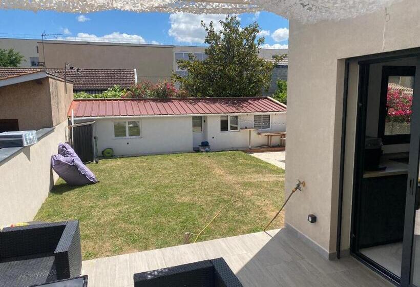 Maison Lyon 8 Jardin Parking Studio Indépendant Sur Demande