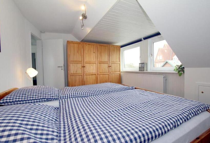 Mittelstraße 18, Whg 1, Haus Am Rosenbeet