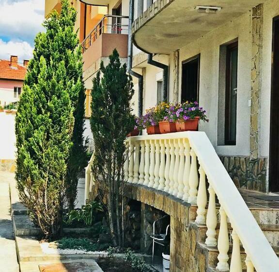 بنسيون къща за гости “медея”