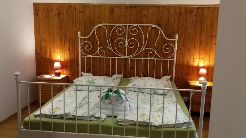 Пансион Casuta Din Lunca