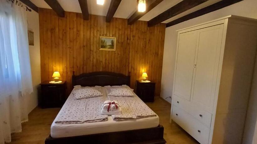 Пансион Casuta Din Lunca