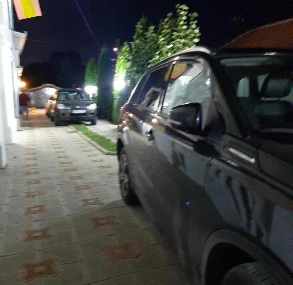 פנסיון Cazare La Española