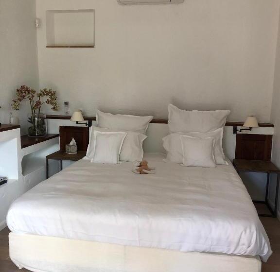 بنسيون Four De Cony