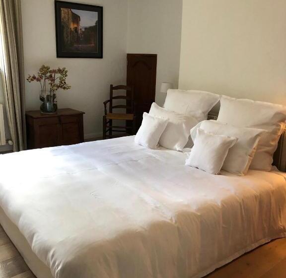 بنسيون Four De Cony