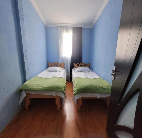 پانسیون Guesthouse Mose