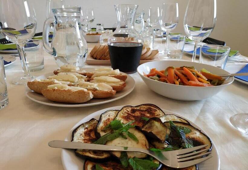 פנסיון House Sud Est