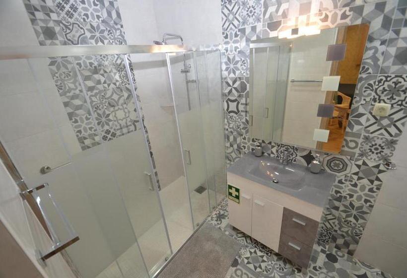 بنسيون O Cantinho