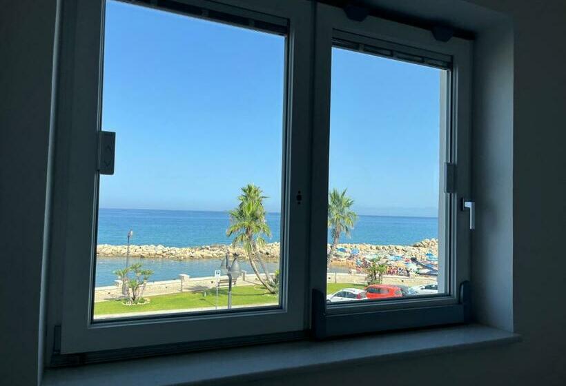 ペンション Un Posto Al Mare