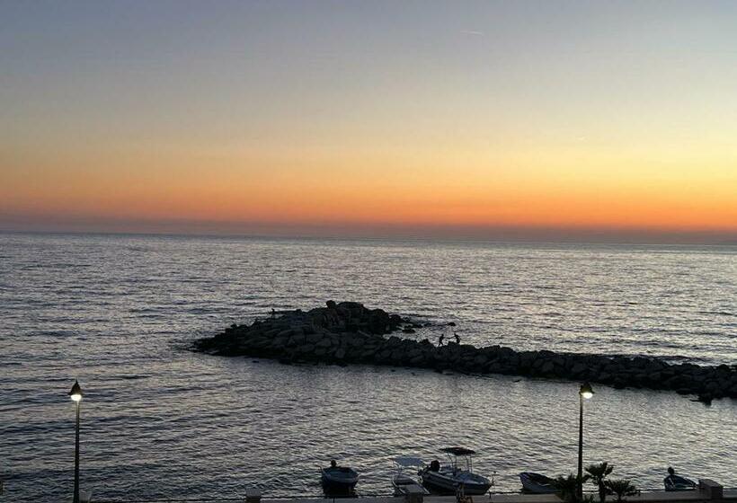 ペンション Un Posto Al Mare