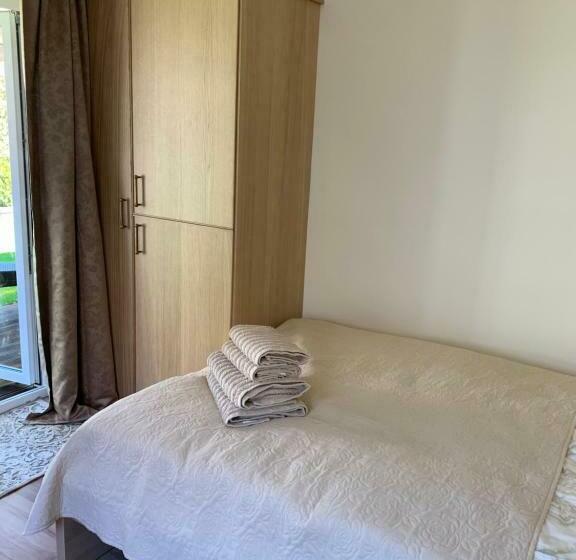 پانسیون Vaineikio 8