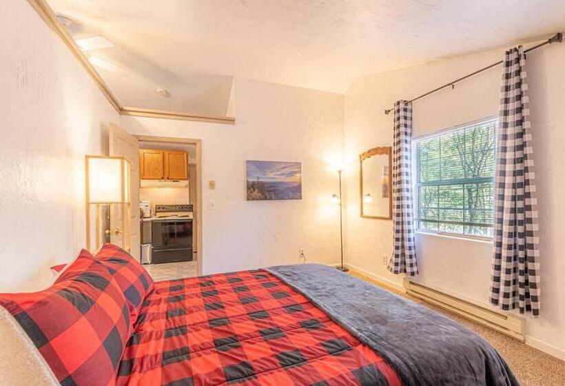 Quaint Condo Retreat 12 Ridgeview Condo