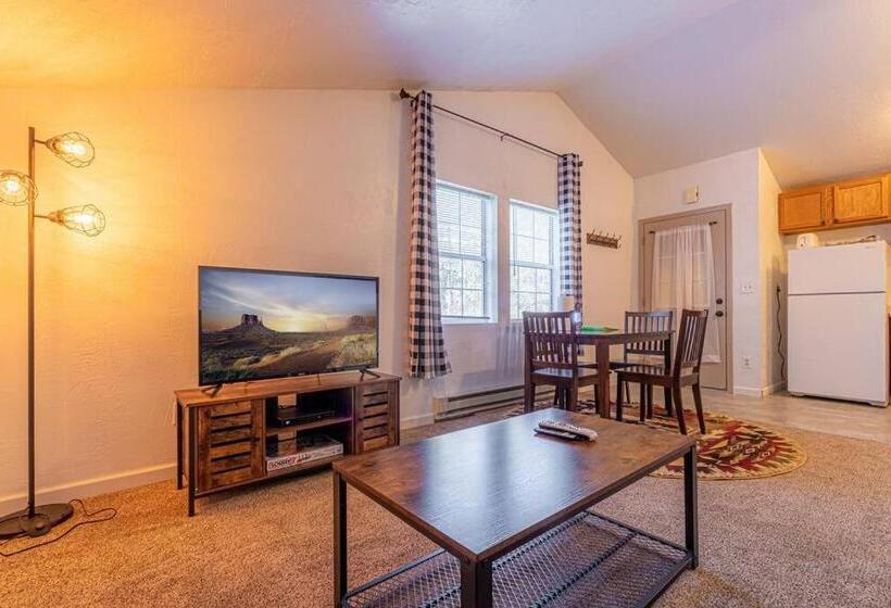 Quaint Condo Retreat 12 Ridgeview Condo