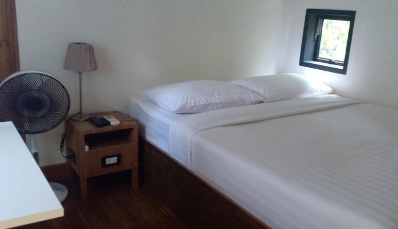 استراحتگاه The Birder S Lodge Khao Yai