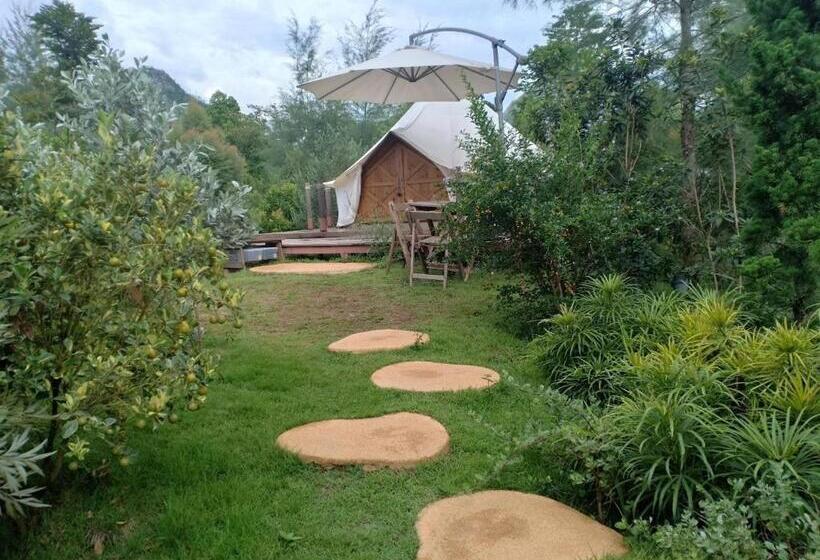 استراحتگاه The Birder S Lodge Khao Yai