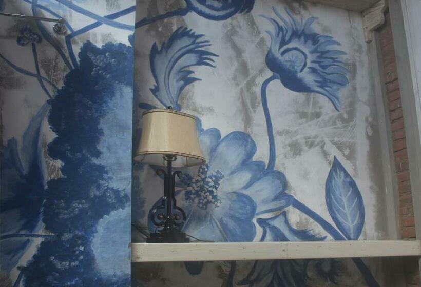 Shelter Hostel Malang