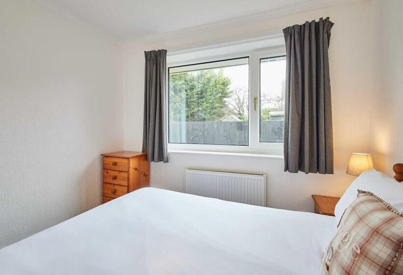 Spring Gardens Holiday Bungalow