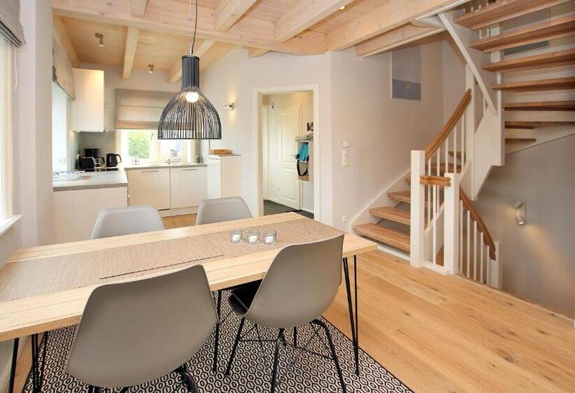 Strandstraße 2b Rechts, Lütt Seehuus