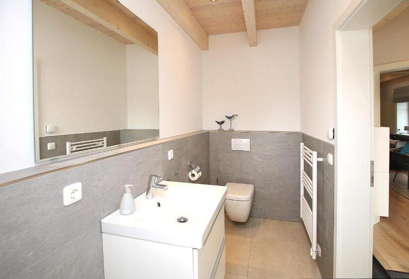 Strandstraße 2b Rechts, Lütt Seehuus