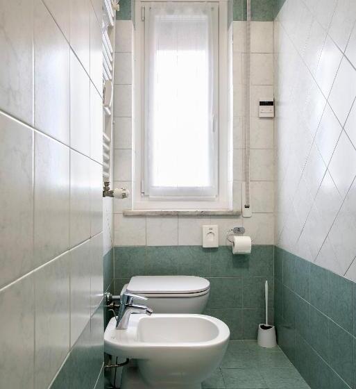 Stylish & Cozy   5 Star Location  Balcony   City View