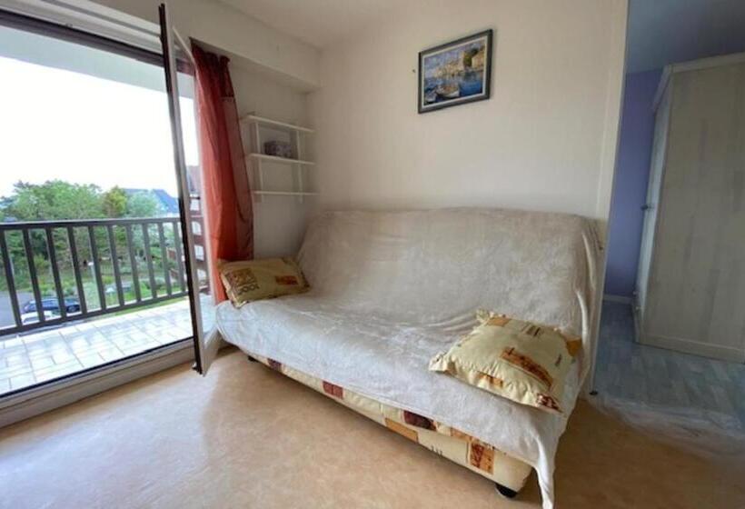 23m Peaceful With Balcony With Sea View !