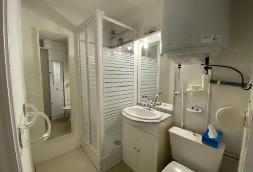 23m Peaceful With Balcony With Sea View !