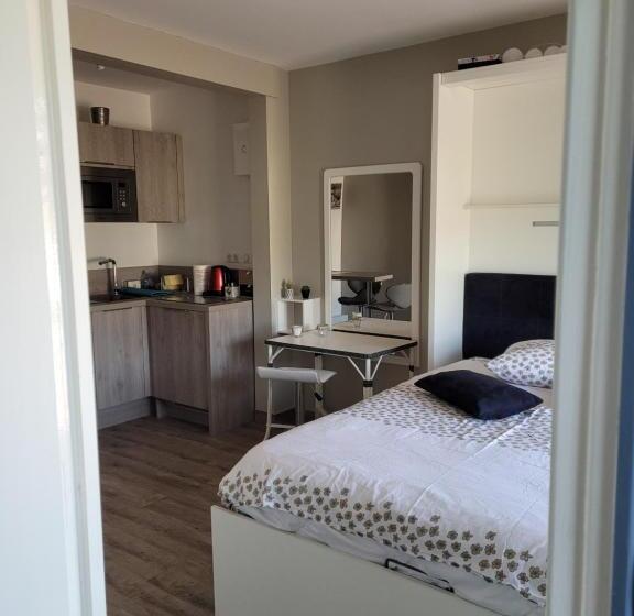 Общежитие Changé, 10mn Le Mans 72