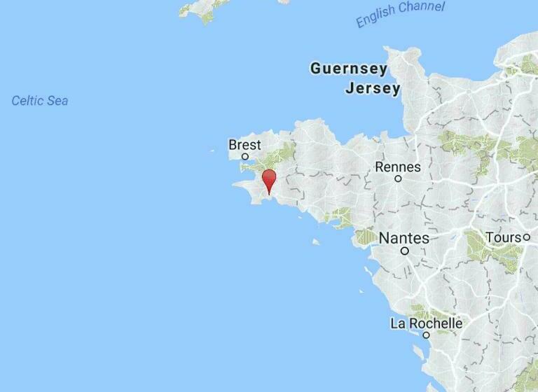 住宿加早餐  Chambre Au Nuit étoile Et Jacuzzi Prive