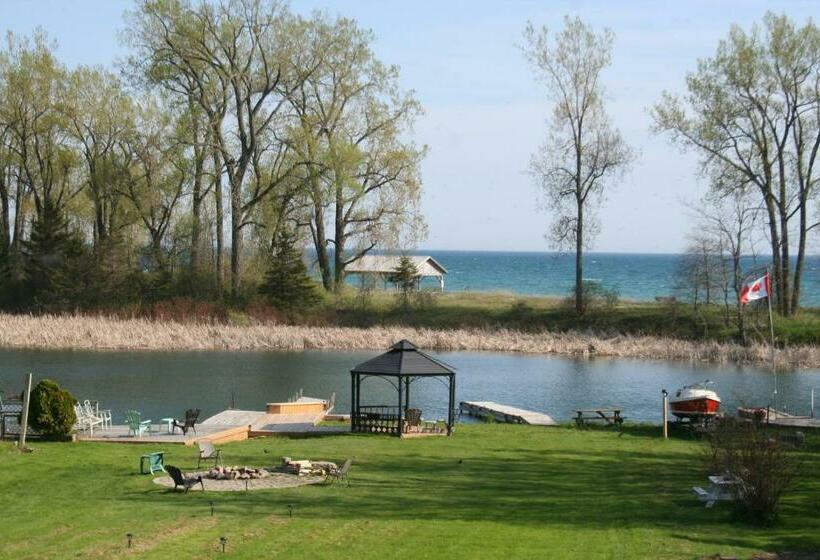 مبيت وإفطار Hadovka Lakeside Inn