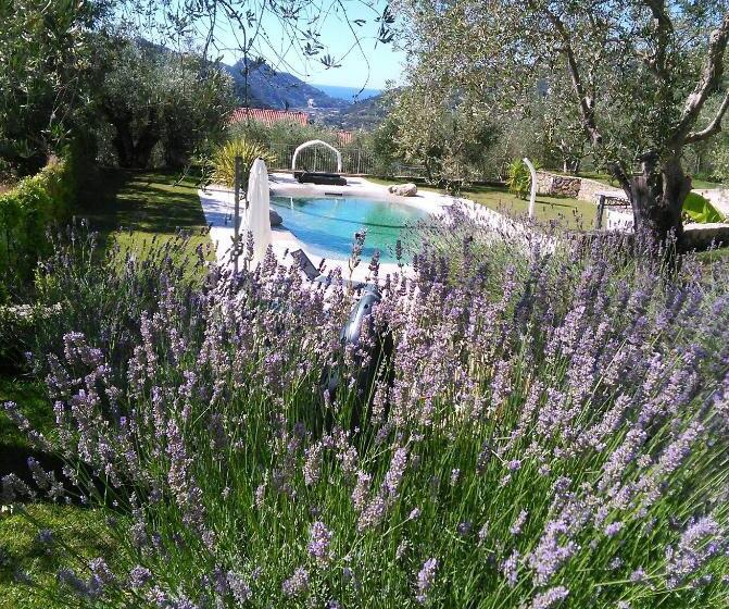 ベッドアンドブレックファースト La Cicala Stonata