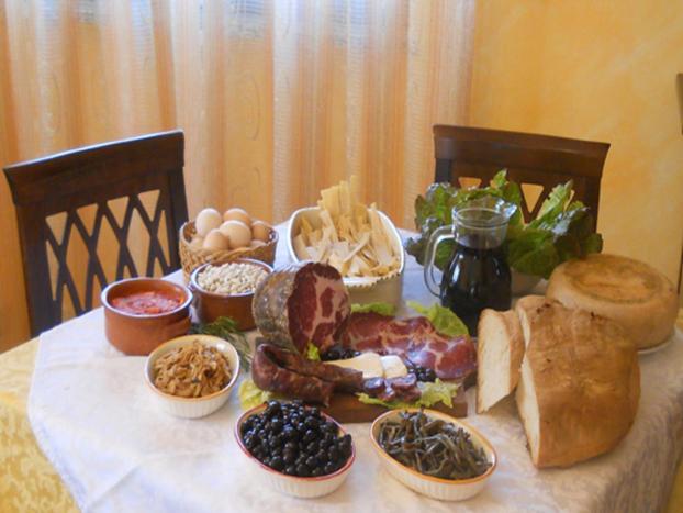 تختخواب و صبحانه La Dolce Sosta