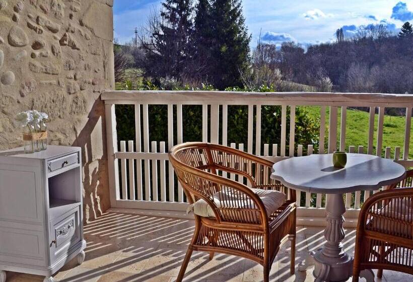 Bed and Breakfast La Voureyline