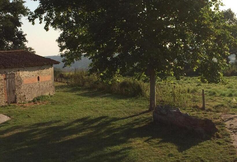 Bed and Breakfast Le Marronnier Entre Les Buis