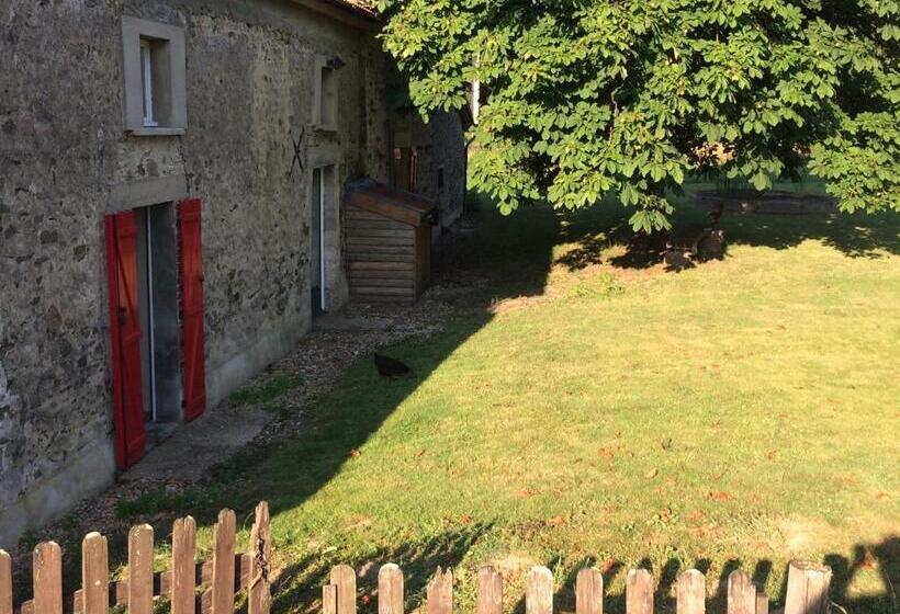 Bed and Breakfast Le Marronnier Entre Les Buis